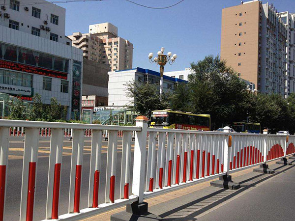 PVC道路护栏图片5