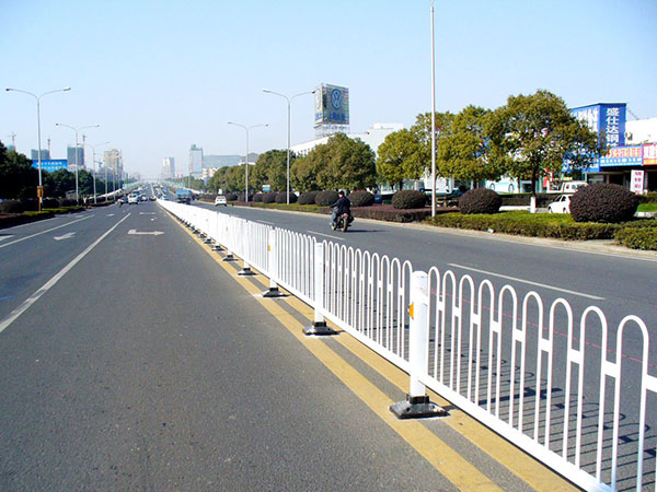 京式道路护栏图片4