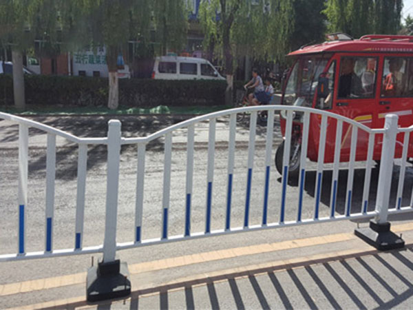 新型道路护栏图片7