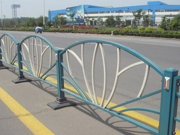 新型道路护栏图片9