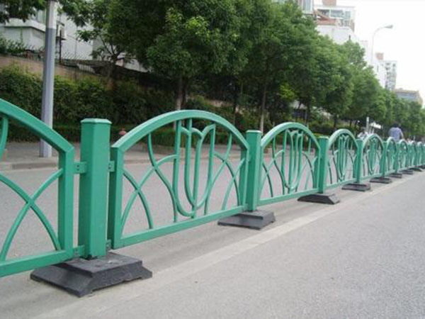 道路锌钢护栏案例图片2